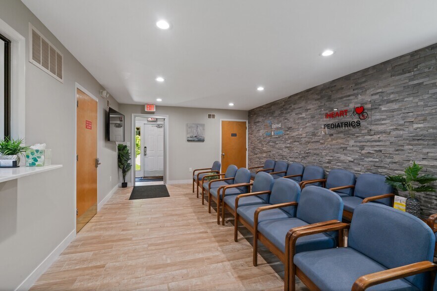 More Photos Of 69 County Road 516, Old Bridge Office For Lease
