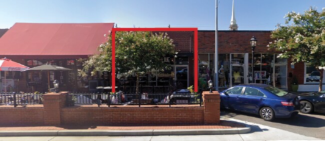 Primary Photo Of 134 E Crogan St, Lawrenceville Restaurant For Lease