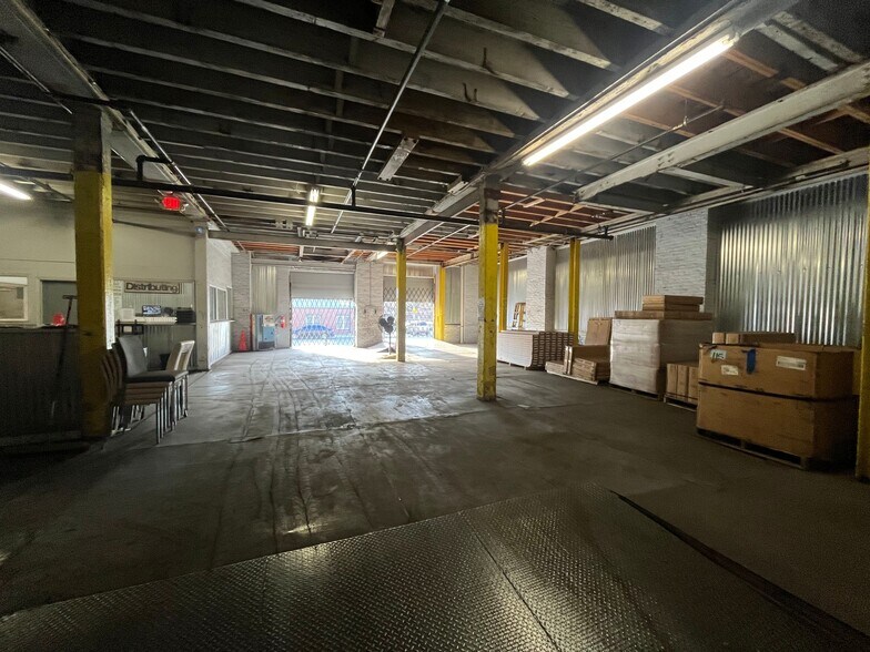 More Photos Of 2838 Trenton Ave, Philadelphia Warehouse For Lease