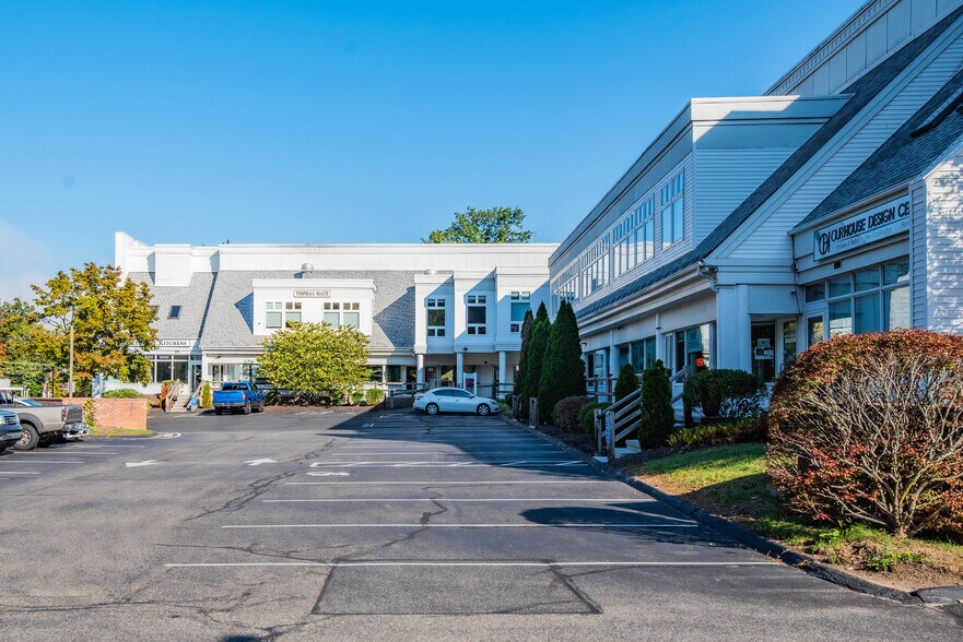 More Photos Of 77 Main St N, Southbury Storefront Retail Office For Sale