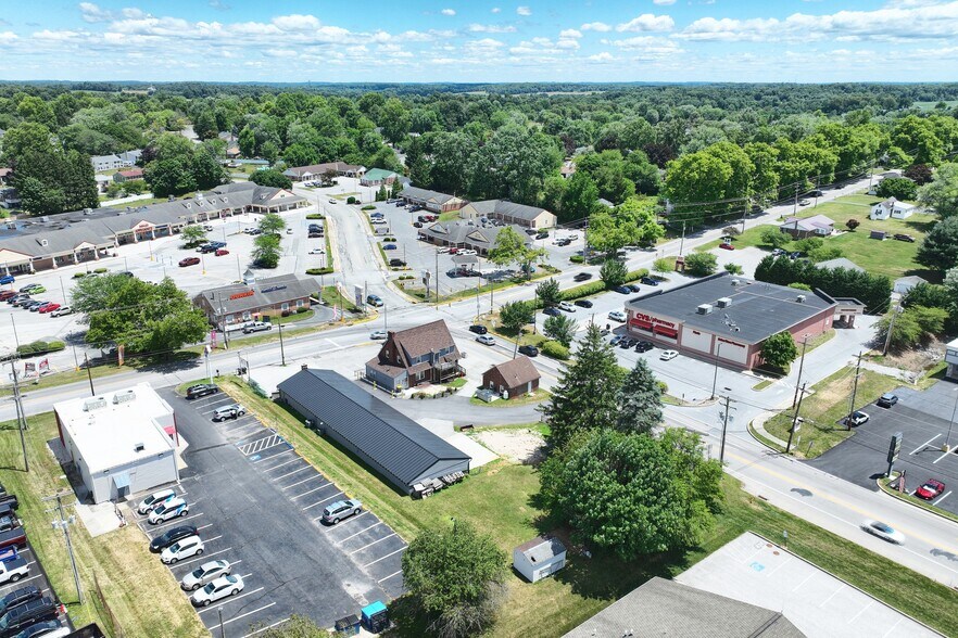 More Photos Of 550 S Main St, Shrewsbury Freestanding For Lease