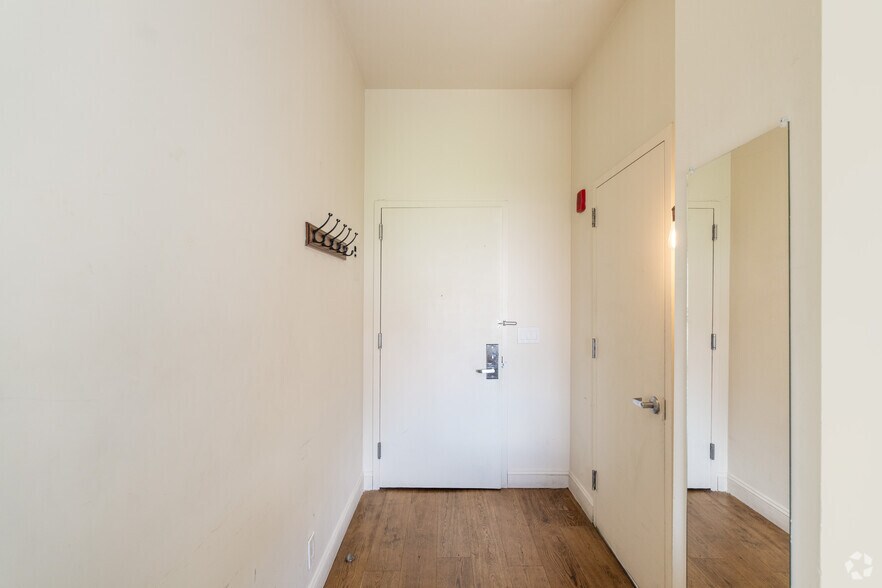 More Photos Of 611 Degraw St, Brooklyn Hotel For Sale