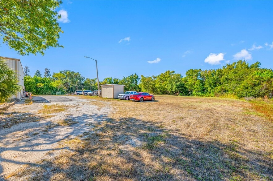 More Photos Of 5802 N Occident St, Tampa Industrial For Sale