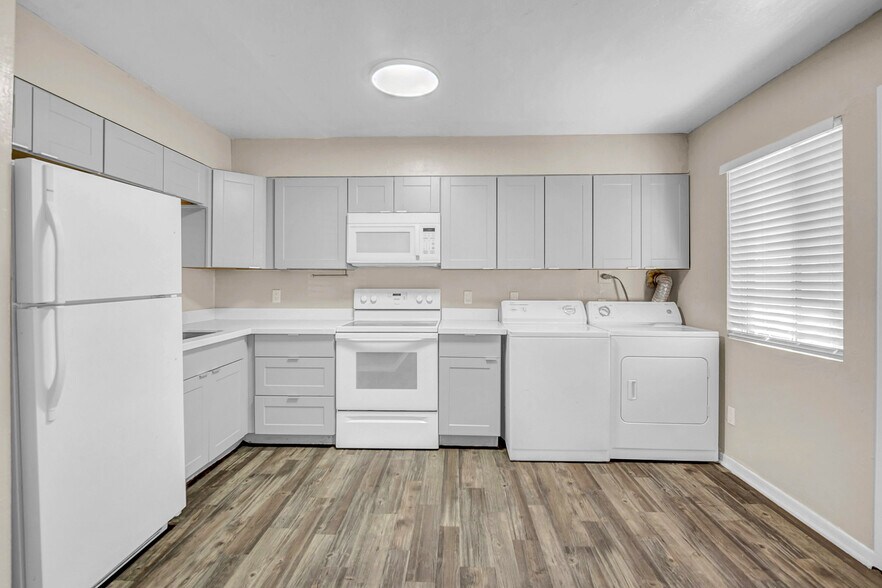More Photos Of 1253 W Pierce St, Phoenix Multifamily For Sale