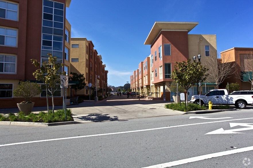 More Photos Of 101 McLellan Dr, South San Francisco Apartments For Lease