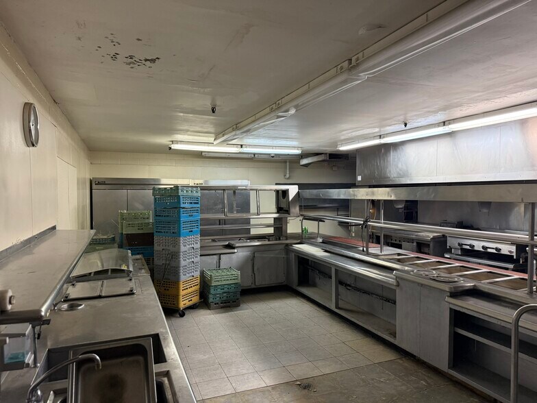 More Photos Of 4219 E Waterloo Rd, Stockton Hotel For Sale