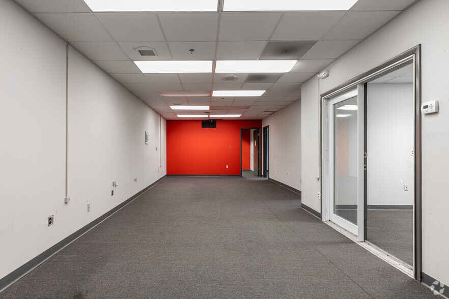 More Photos Of 160 Belmont Ave, Garfield Manufacturing For Sale