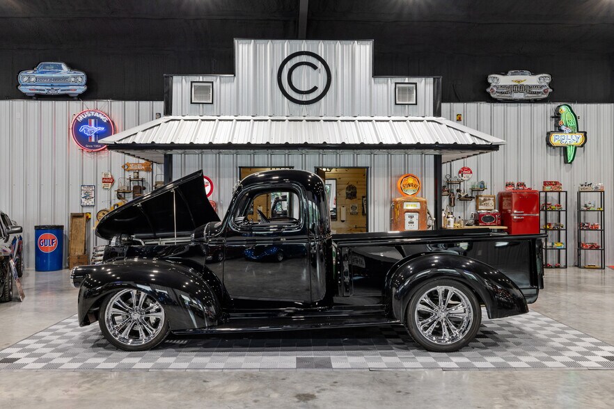 More Photos Of 1229 TX-36, Caldwell General Retail For Sale