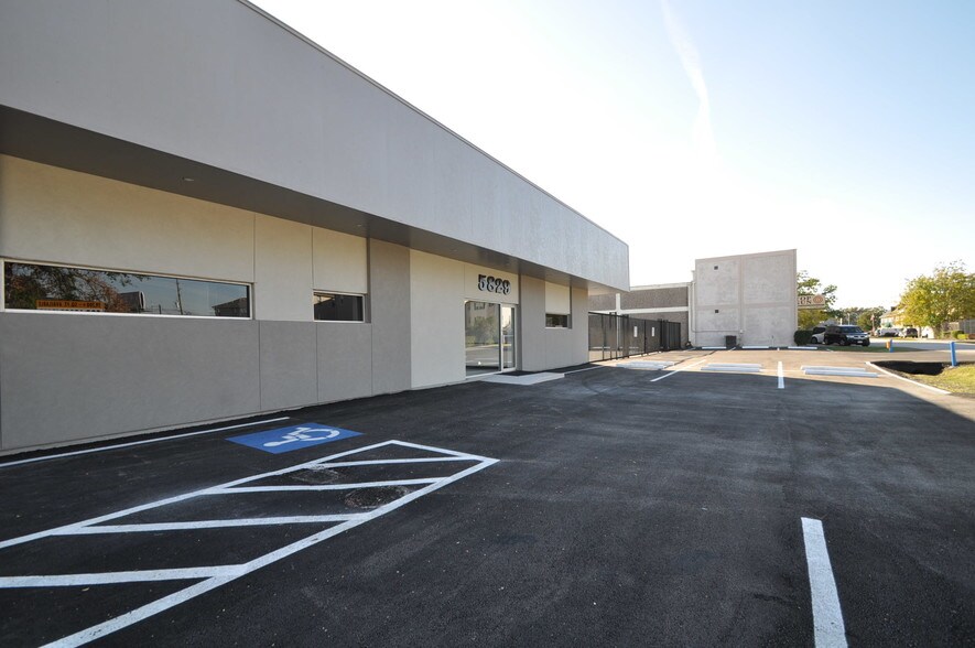 More Photos Of 5829 Beverly Hill St, Houston Warehouse For Lease