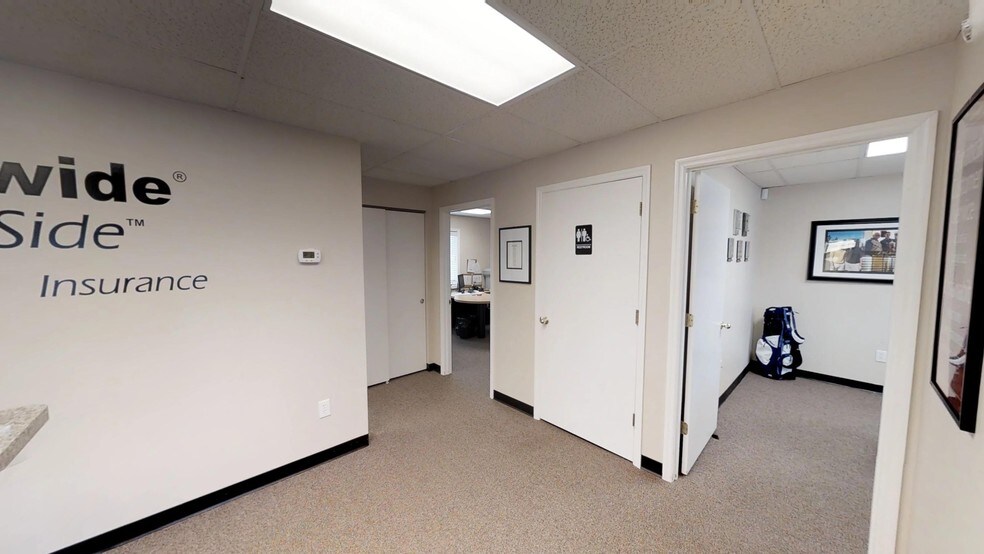 More Photos Of 1010 Ohio Pike, Cincinnati Medical For Sale