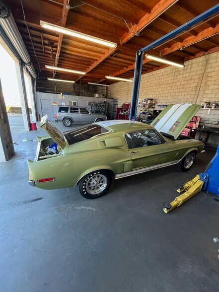 More Photos Of 17903 Valley Blvd, Bloomington Auto Repair For Lease