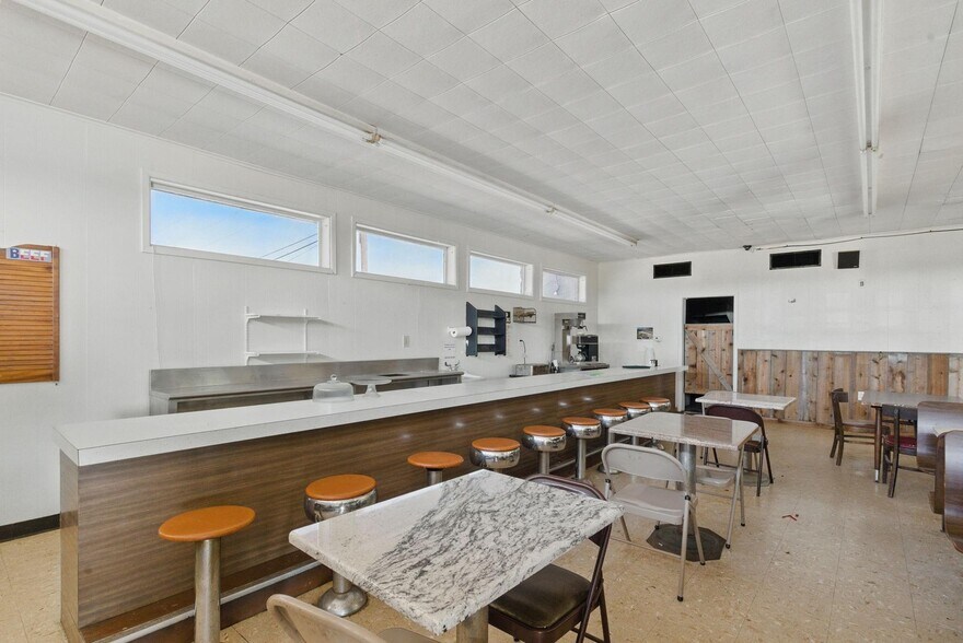 More Photos Of 2316 Marlin hwy, Waco Industrial For Sale