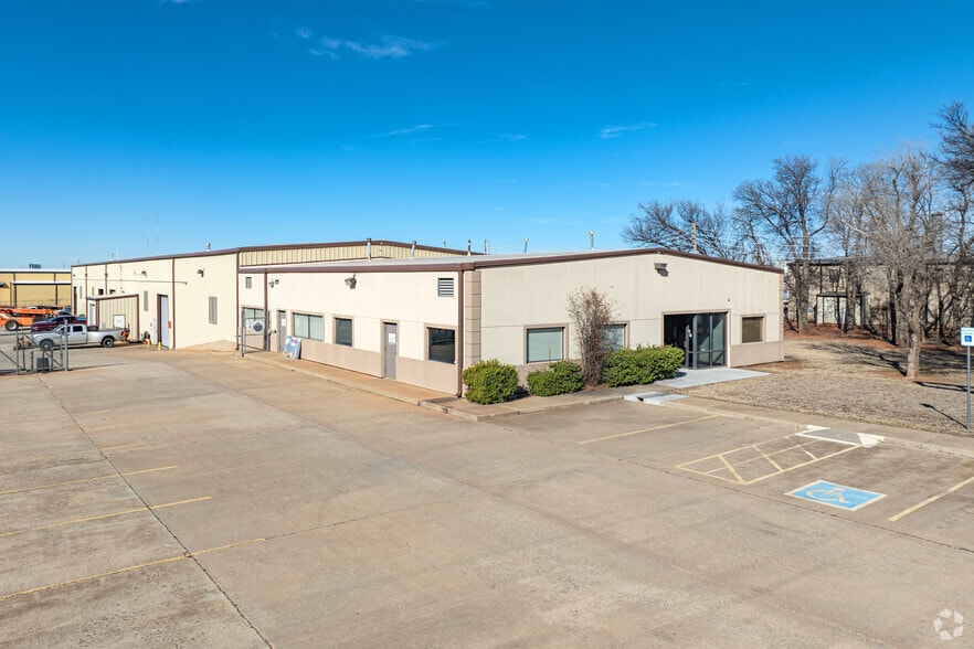More Photos Of 5353 S Hattie Ave, Oklahoma City Manufacturing For Lease