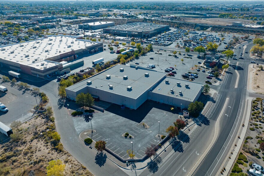 More Photos Of 1405-1409 Renaissance Blvd NE, Albuquerque General Retail For Sale