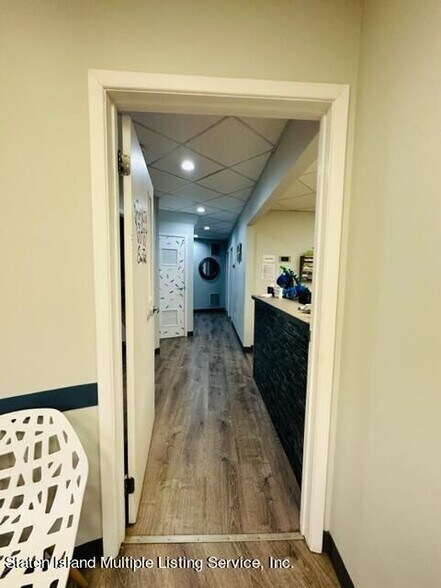 More Photos Of 15 1st St, Staten Island Office For Sale