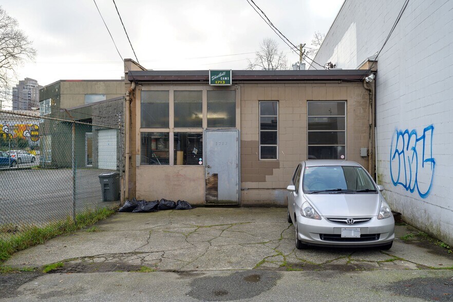 More Photos Of 1713 W 5th Ave, Vancouver Office For Sale