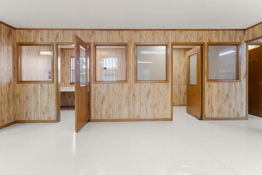 More Photos Of 1308 Balboa Ave, Panama City Office For Sale