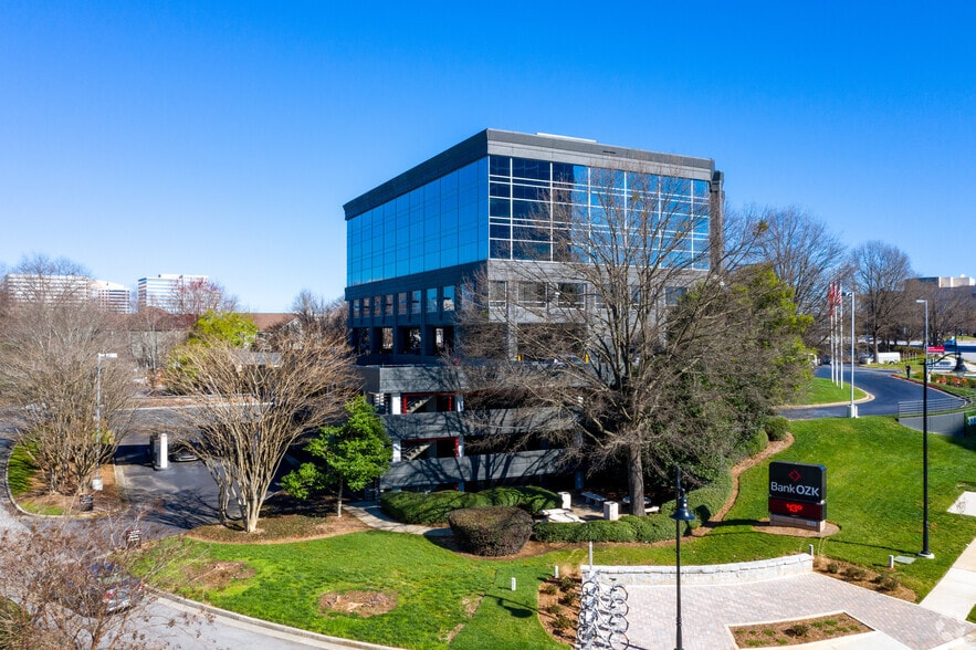 More Photos Of 3333 Riverwood Pky, Atlanta Office For Lease