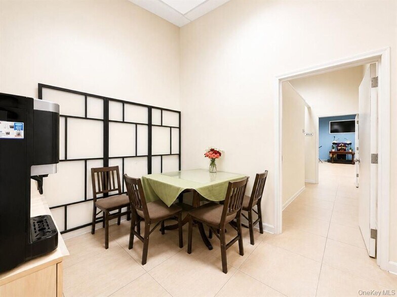 More Photos Of 61-12 220th St, Oakland Gardens Storefront Retail Office For Lease