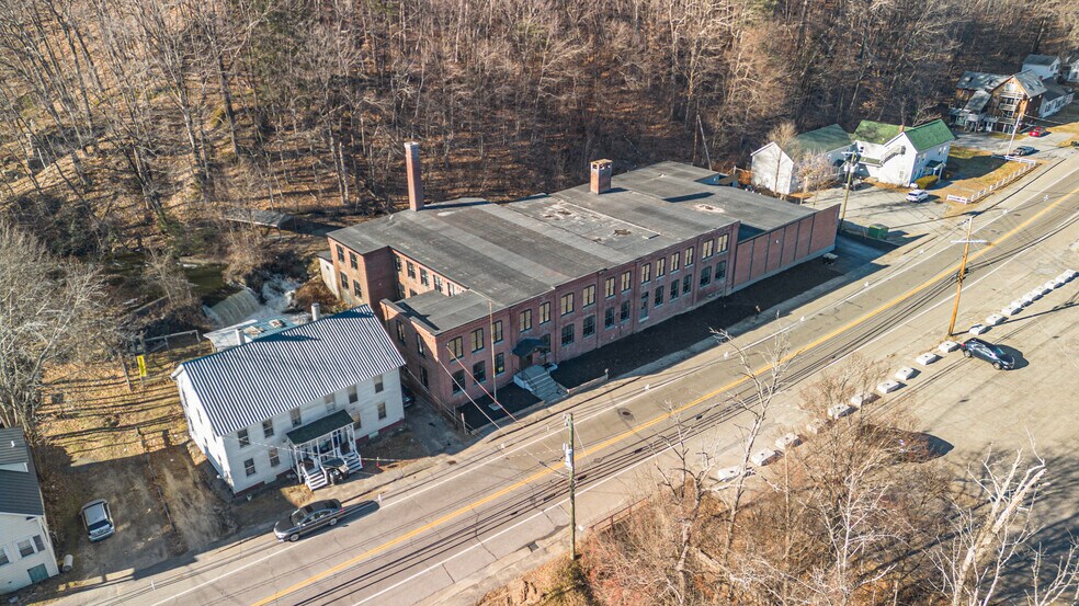 More Photos Of 174 N Main St, Franklin Light Manufacturing For Sale