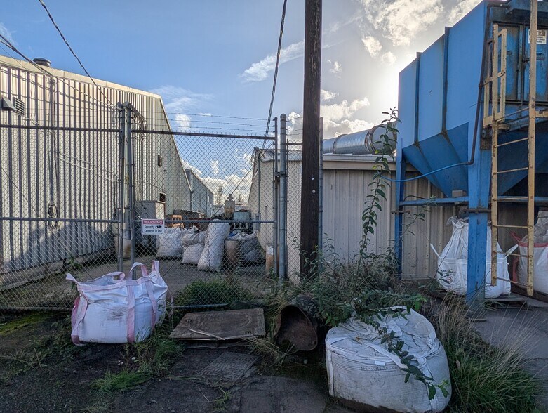 Primary Photo Of 5503 47th Ave NE, Marysville Industrial For Sale