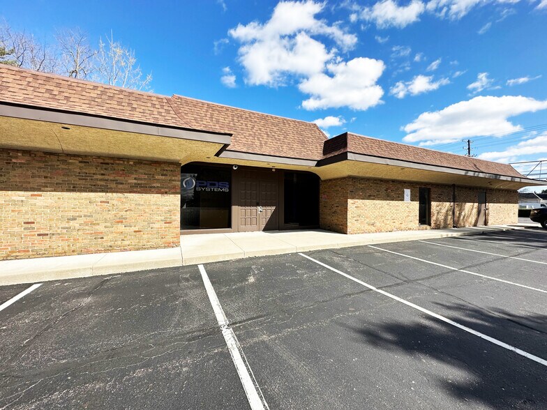 More Photos Of 1198 Old Henderson Rd, Columbus Warehouse For Sale