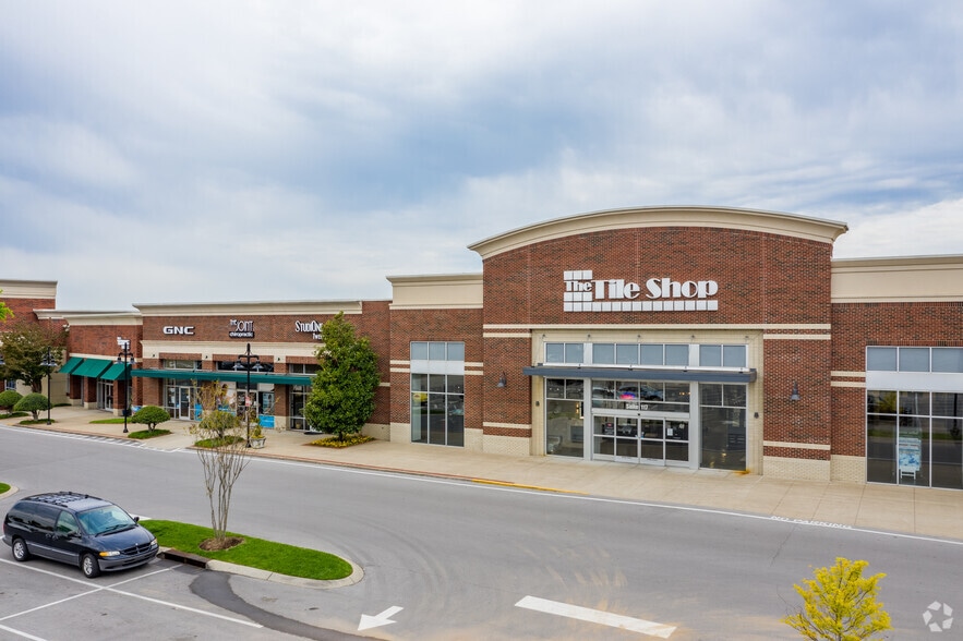 More Photos Of 535-555 Cool Springs Blvd, Franklin Unknown For Lease