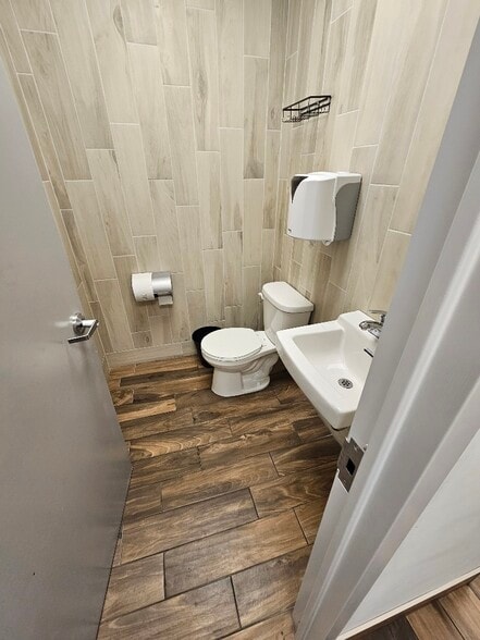 More Photos Of 3586 Nostrand Ave, Brooklyn Office For Lease