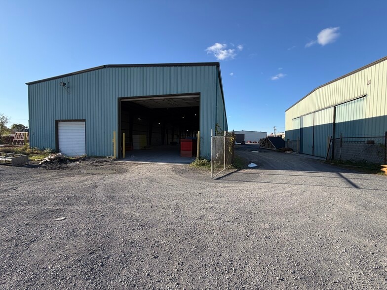 More Photos Of 600 N Kent St, Winchester Warehouse For Lease