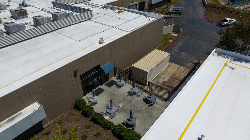 More Photos Of 101 Galveston Dr, Redwood City Flex For Lease