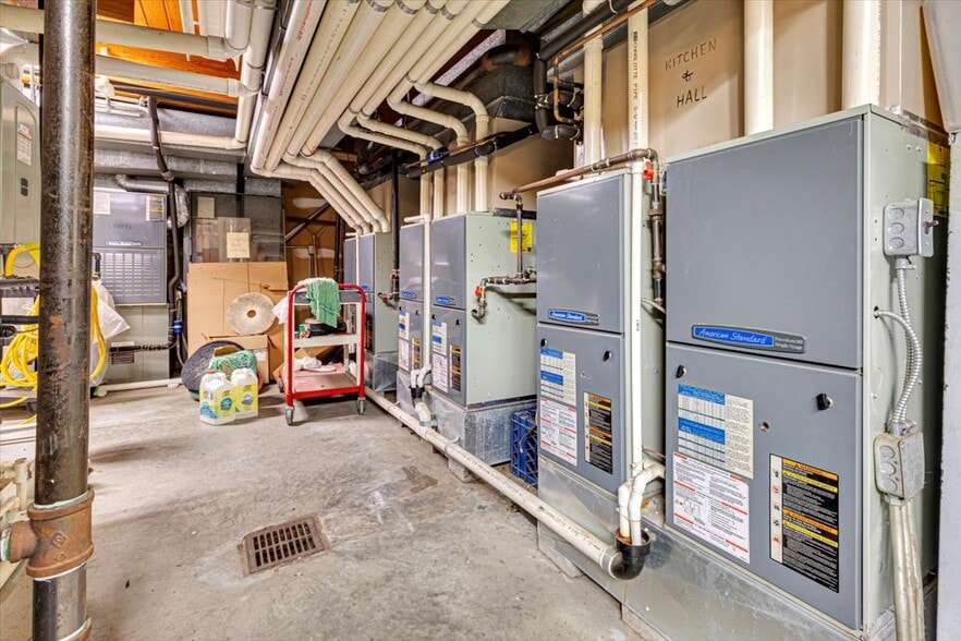 More Photos Of 17200 E 39th St S, Independence Religious Facility For Sale