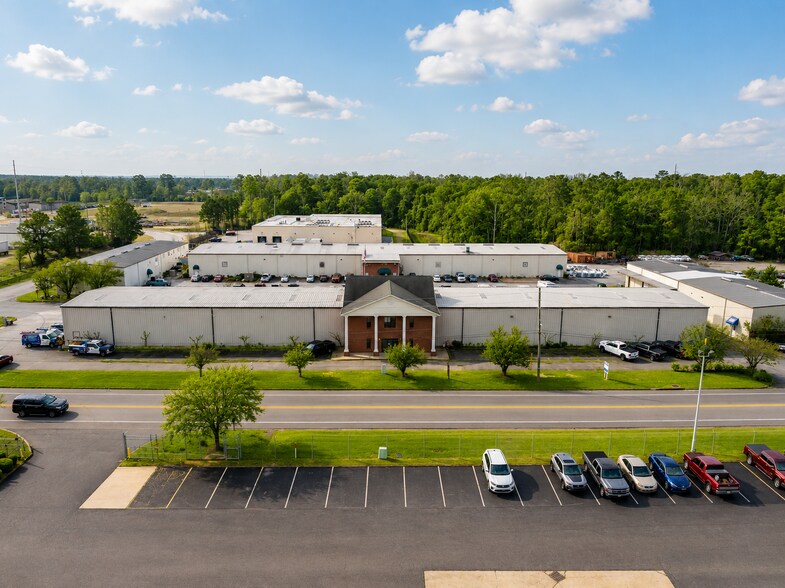 Primary Photo Of 302 Alabama St, Auburn Flex For Sale
