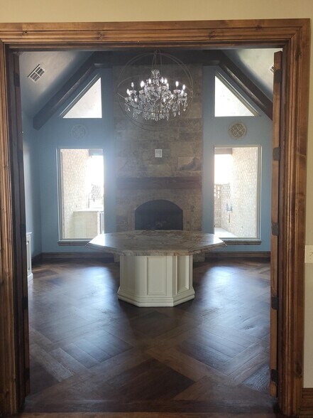 More Photos Of 2909 Astoria Way, Edmond Office For Sale