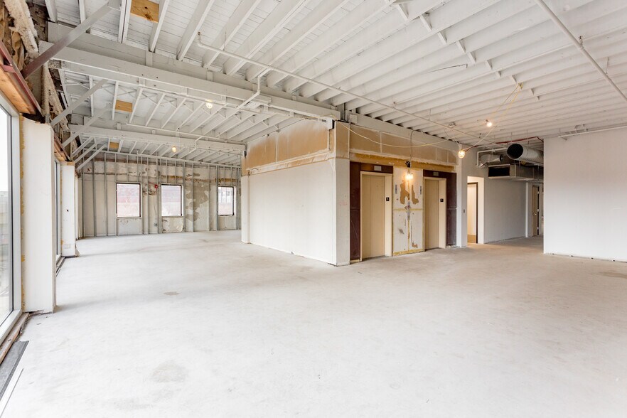 More Photos Of 220 W Congress St, Detroit Office For Lease