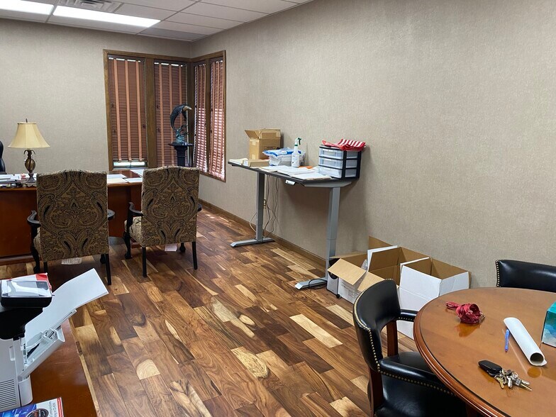 More Photos Of 3290 Airline Blvd, Portsmouth Research And Development For Lease