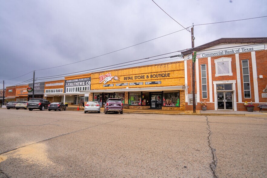 More Photos Of 106 W Columbia St, San Augustine Storefront Retail Office For Sale