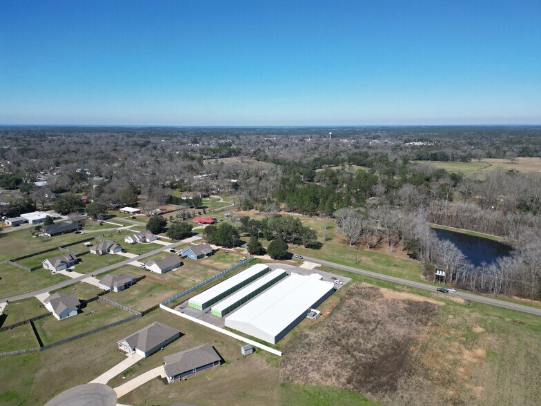 More Photos Of 15213 Highway 613, Lucedale Self Storage For Sale