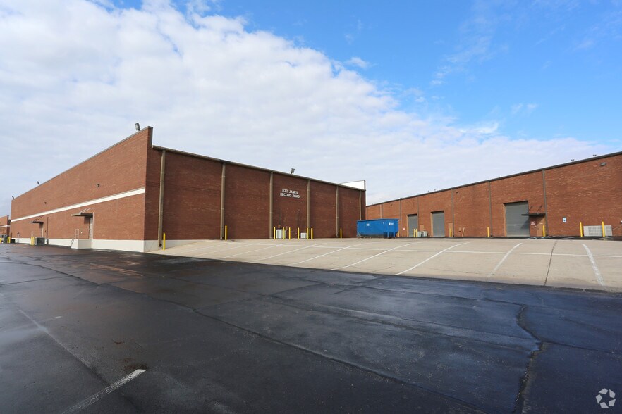 More Photos Of 822 James Record Rd, Huntsville Warehouse For Lease