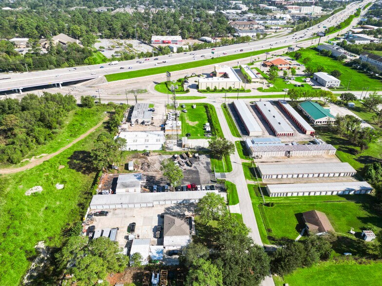 More Photos Of 9902 Franklin Rd, Houston Self Storage For Sale