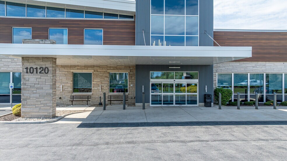 More Photos Of 10120 Calumet Ave, Munster Medical For Lease