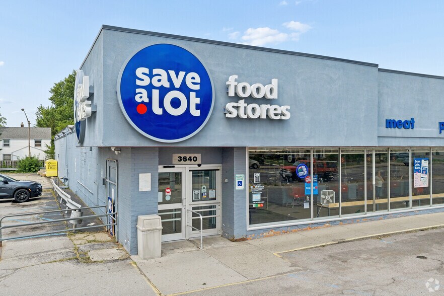 More Photos Of 3640 Delaware Ave, Tonawanda Supermarket For Sale