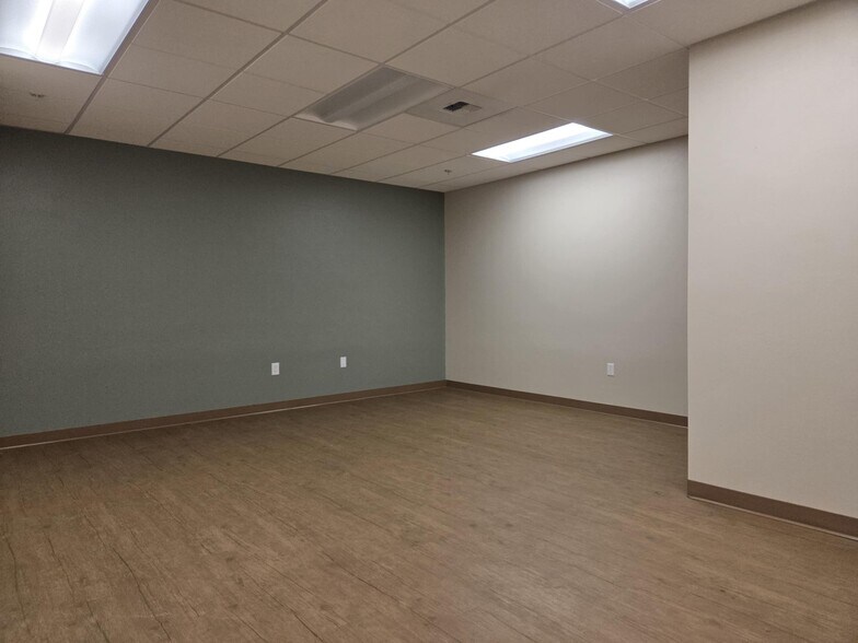 More Photos Of 2819 Great Northern Loop, Missoula Medical For Lease