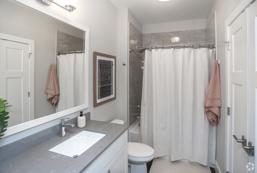 More Photos Of 11671 Maple St, Fishers Apartments For Lease