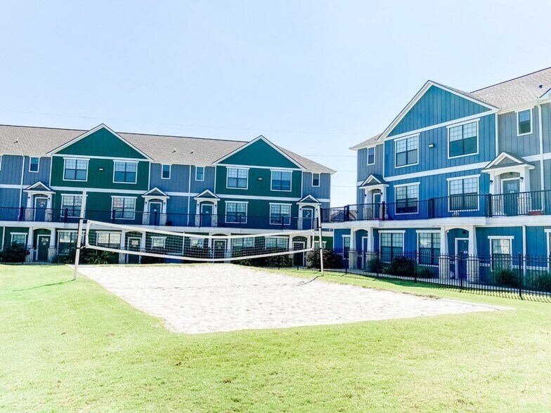 More Photos Of 2888 Nash St, Bryan Apartments For Sale