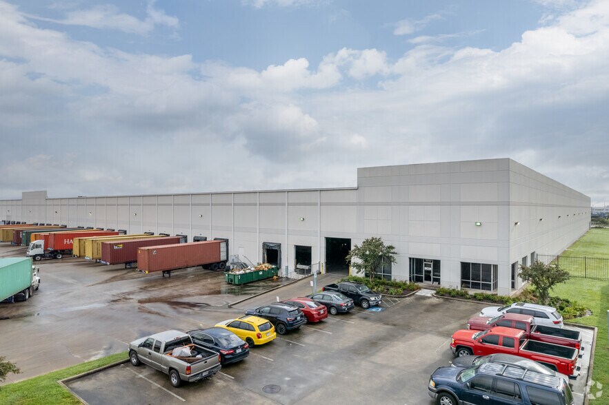 Primary Photo Of 4331 Underwood Rd, Pasadena Distribution For Lease