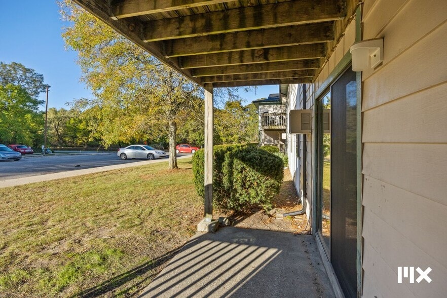 More Photos Of 70 N Lester St, White Cloud Apartments For Sale