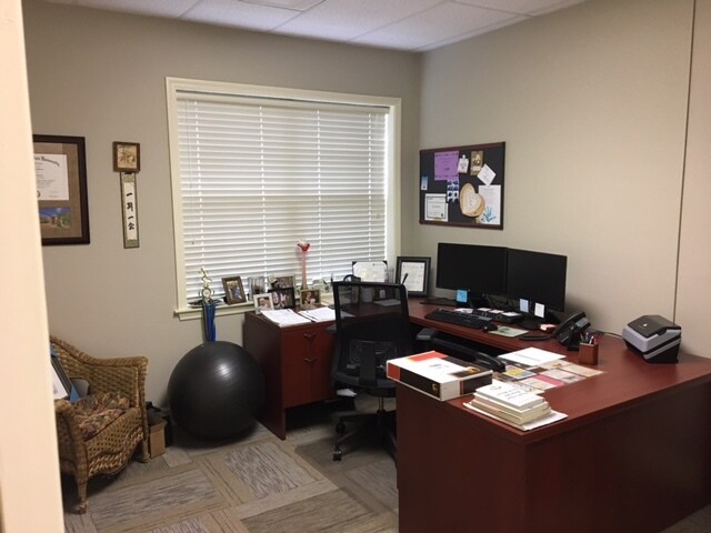 More Photos Of 2075 Centre Pointe Blvd, Tallahassee Medical For Lease