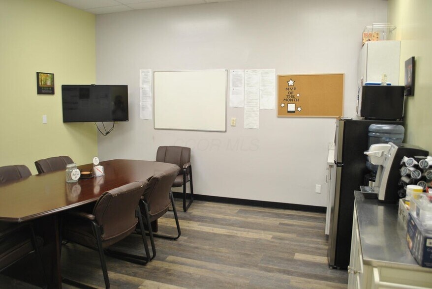 More Photos Of 3350 Cleveland Ave, Columbus Freestanding For Lease
