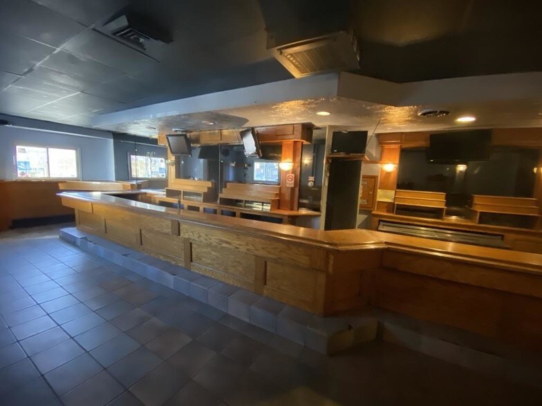 More Photos Of 6054 Fresh Pond Rd, Maspeth Storefront Retail Residential For Sale