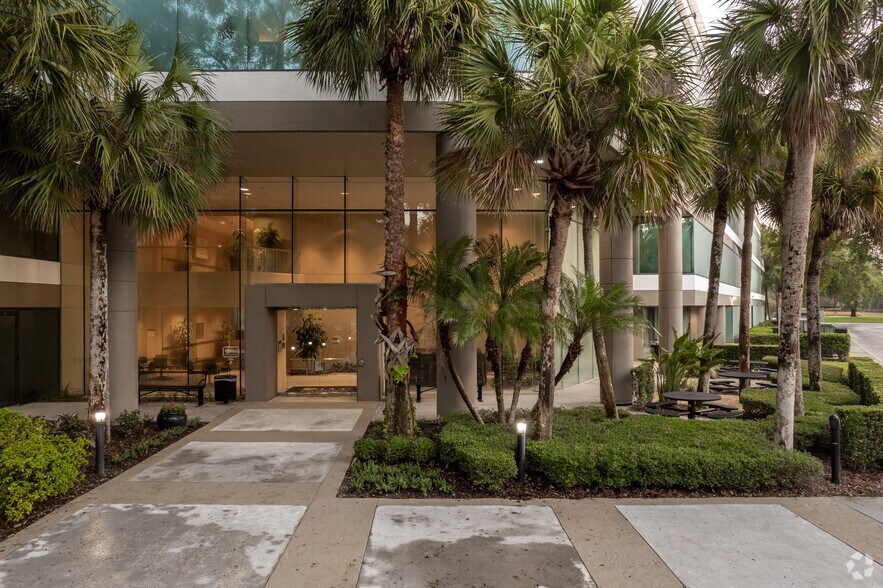 More Photos Of 12424 Research Pky, Orlando Office For Lease